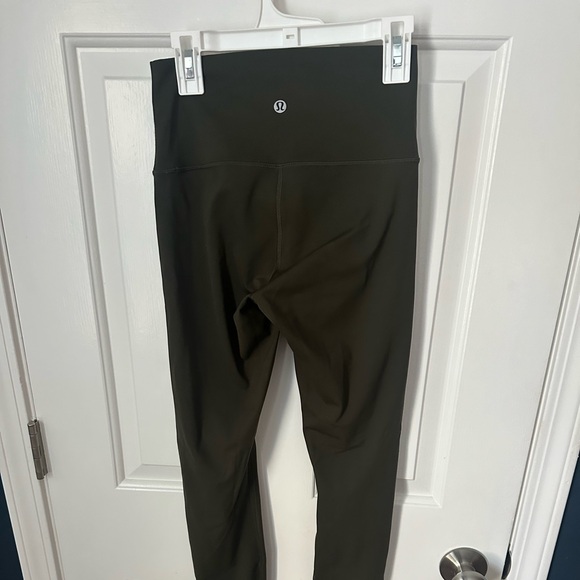 Lululemon Wunder Under Full Length Leggings - Picture 2 of 3